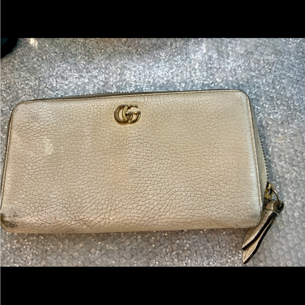 Gucci White Leather Wallet